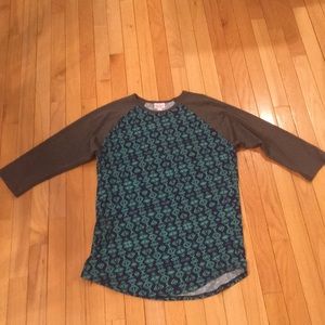 LuLaRoe shirt, size large, excellent condition